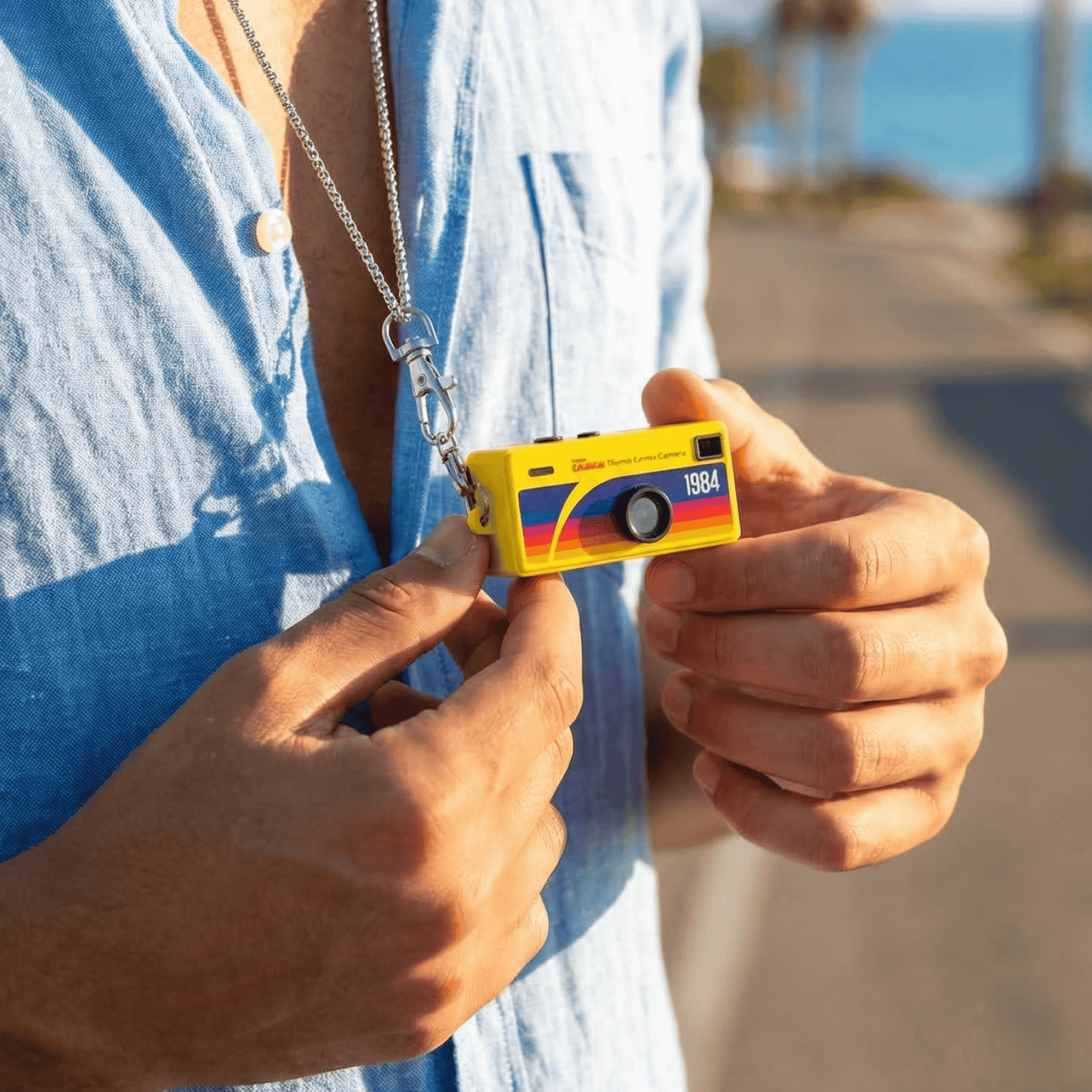 PocketPik Retro Schlüsselanhänger Kamera